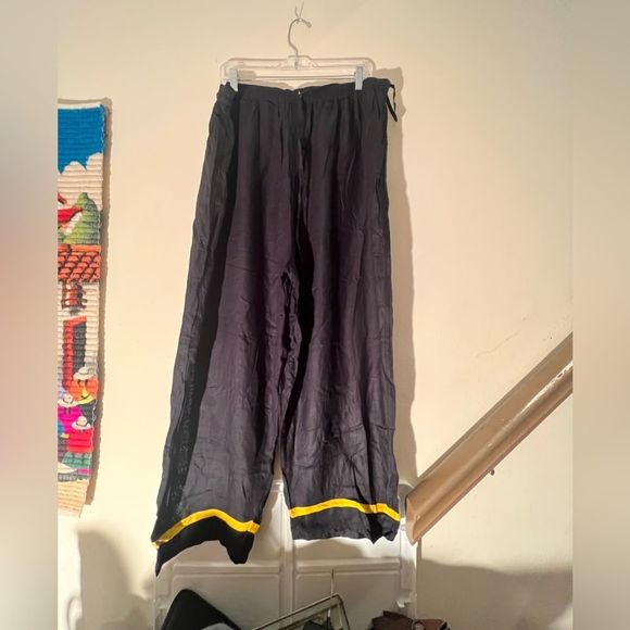 3x Ethnic Setie🥰 - Picture 2 of 12